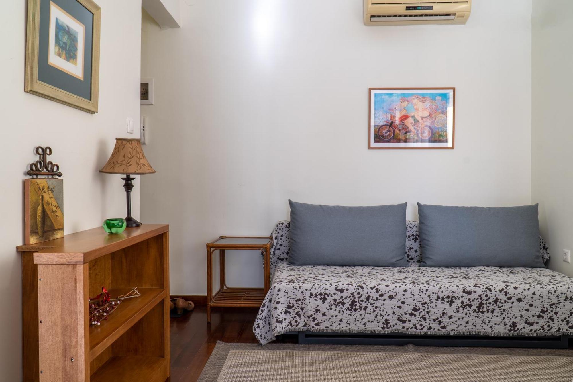 Apartment Studio Navarino Square - στούντιο διαμέρισμα πλατεία ναυαρίνου Thessaloniki