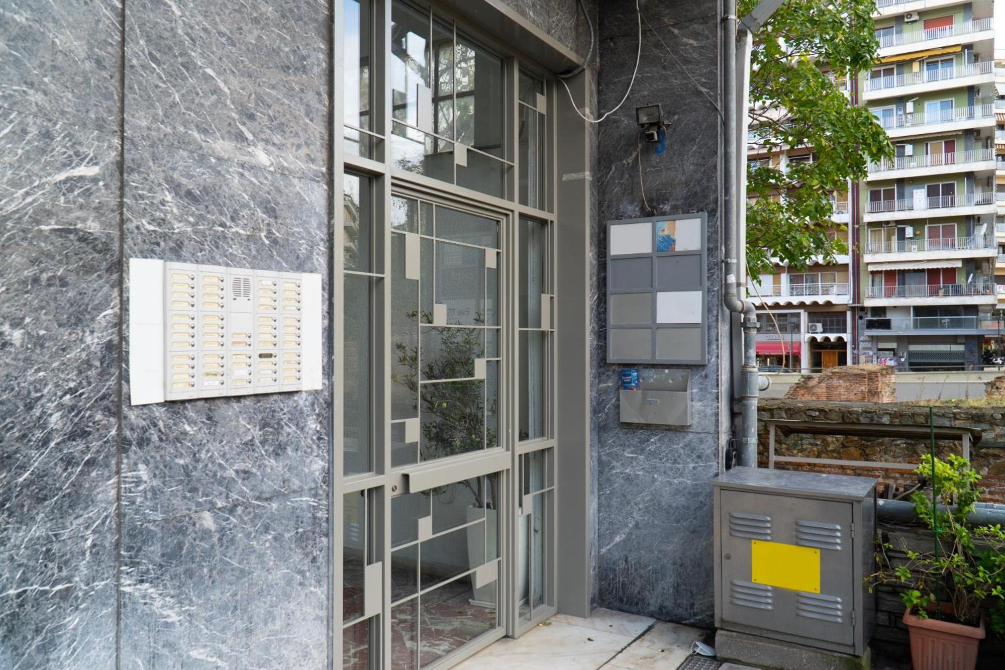 Studio Navarino Square - στούντιο διαμέρισμα πλατεία ναυαρίνου * Thessaloniki