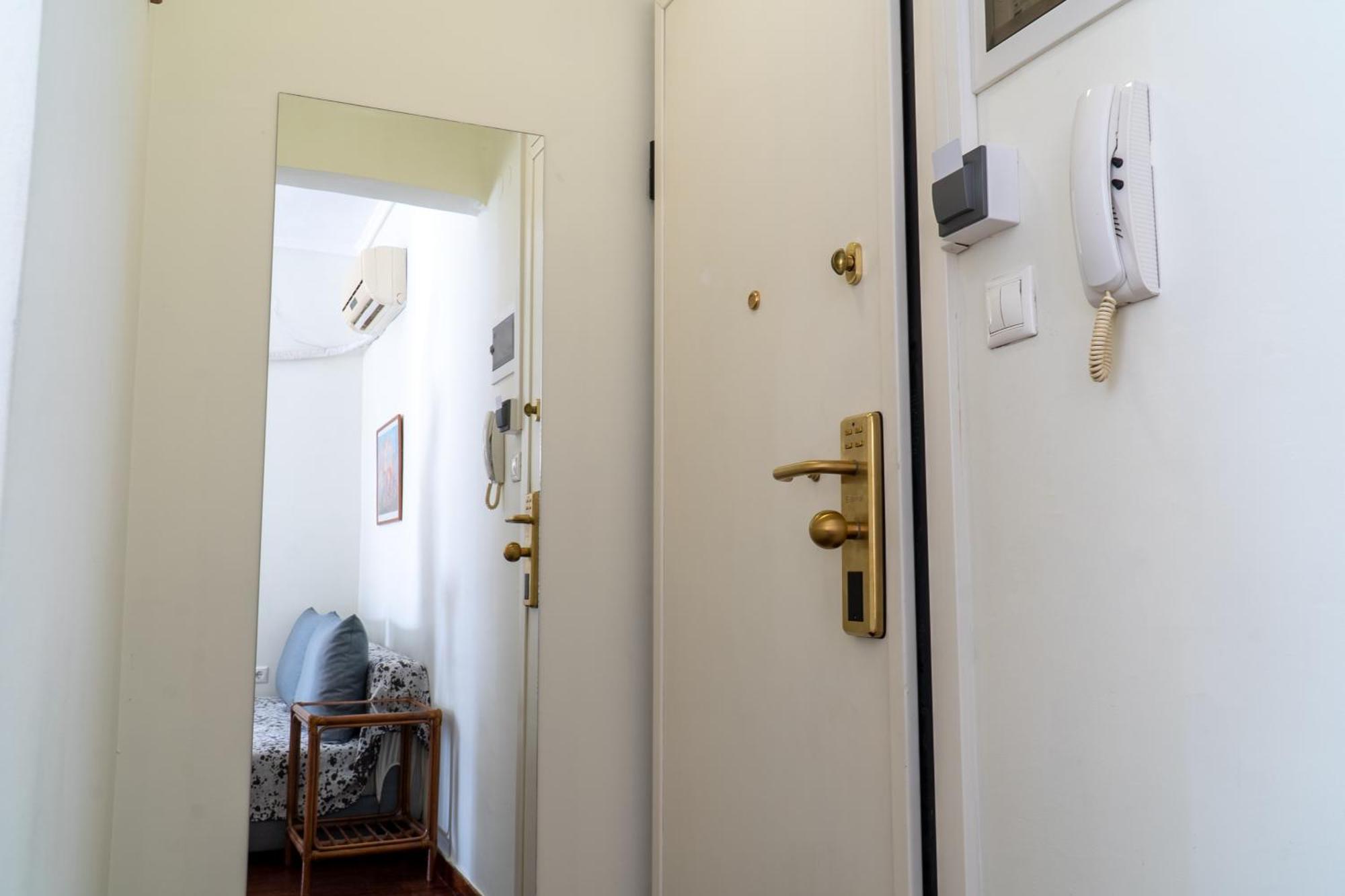 Studio Navarino Square - στούντιο διαμέρισμα πλατεία ναυαρίνου Apartment